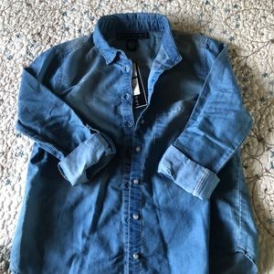 NWT 3/4 sleeve denim looking woman’s shirt